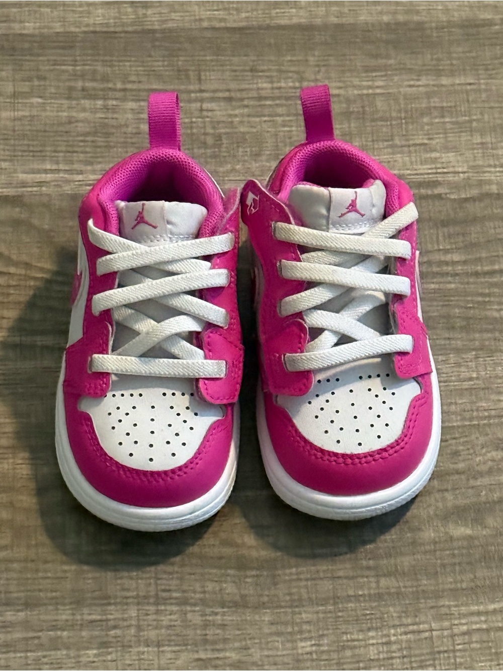 Jordan Toddler Sneakers in Pink and White